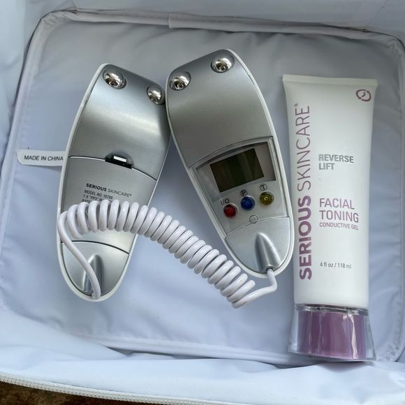Serious Skincare Facial Toner System with Guide - Picture 4 of 8